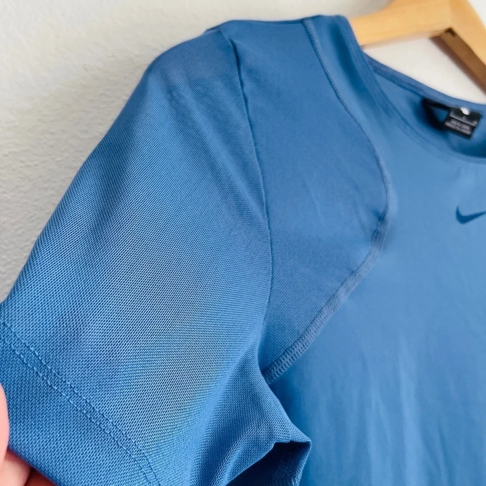 Nike Dry Fit Mesh Top w/ back cut out